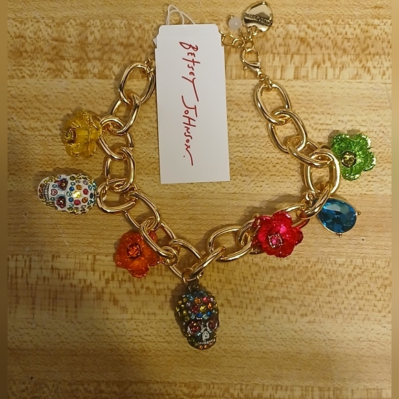 Betsey Johnson Jewelry - Betsey Johnson NWT Sugar Skull Charm Bracelet